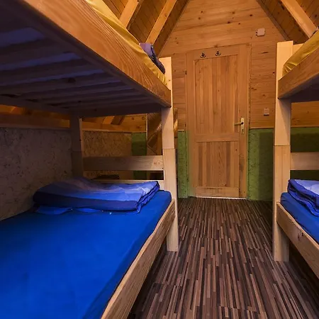 אתר קמפינג Rafting Kamp Dvije Vrbe 3*